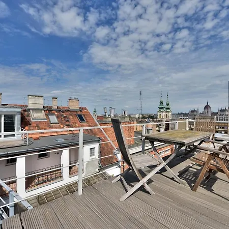 Lägenhet Buda House 4 *